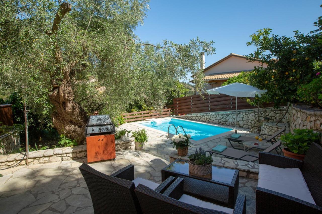 Evridiki'S Villas Agios Nikitas Exterior photo